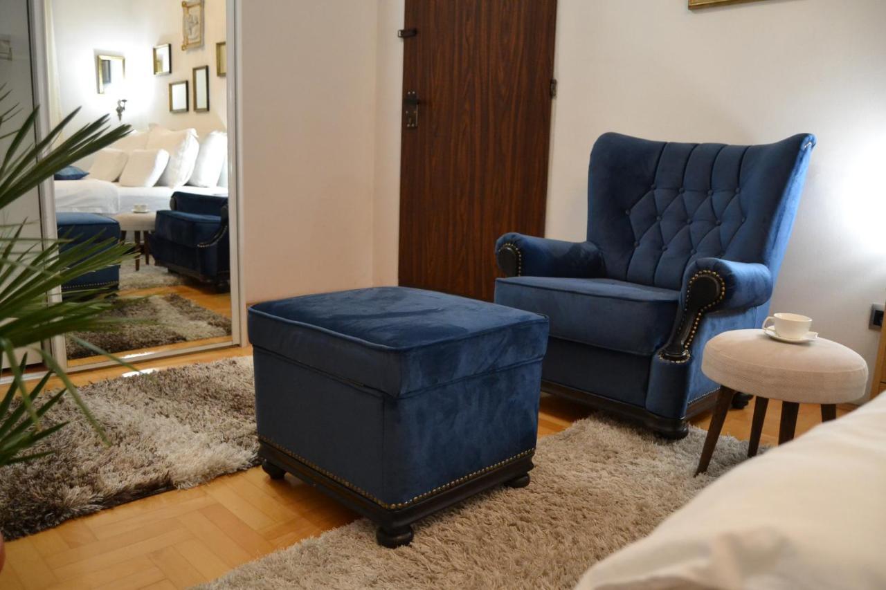 Crystal Apartment